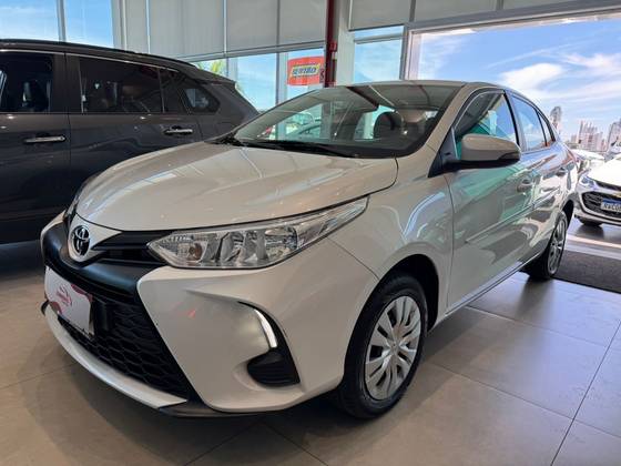 TOYOTA YARIS 1.5 16V FLEX SEDAN XL MULTIDRIVE TOYOTA YARIS 1.5 16V FLEX SEDAN XL MULTIDRIVE